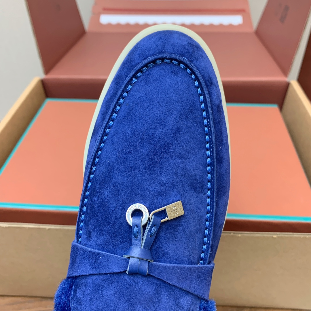【Loro Piana】顶级版本羊毛里乐福鞋，原版一比一。品牌低调奢华柔软一贯纯色简约的设计风格。皮质柔