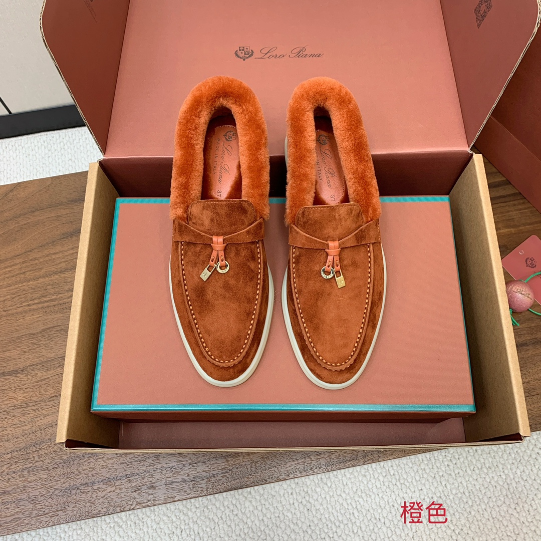 【Loro Piana】顶级版本羊毛里乐福鞋，原版一比一。品牌低调奢华柔软一贯纯色简约的设计风格。皮质柔