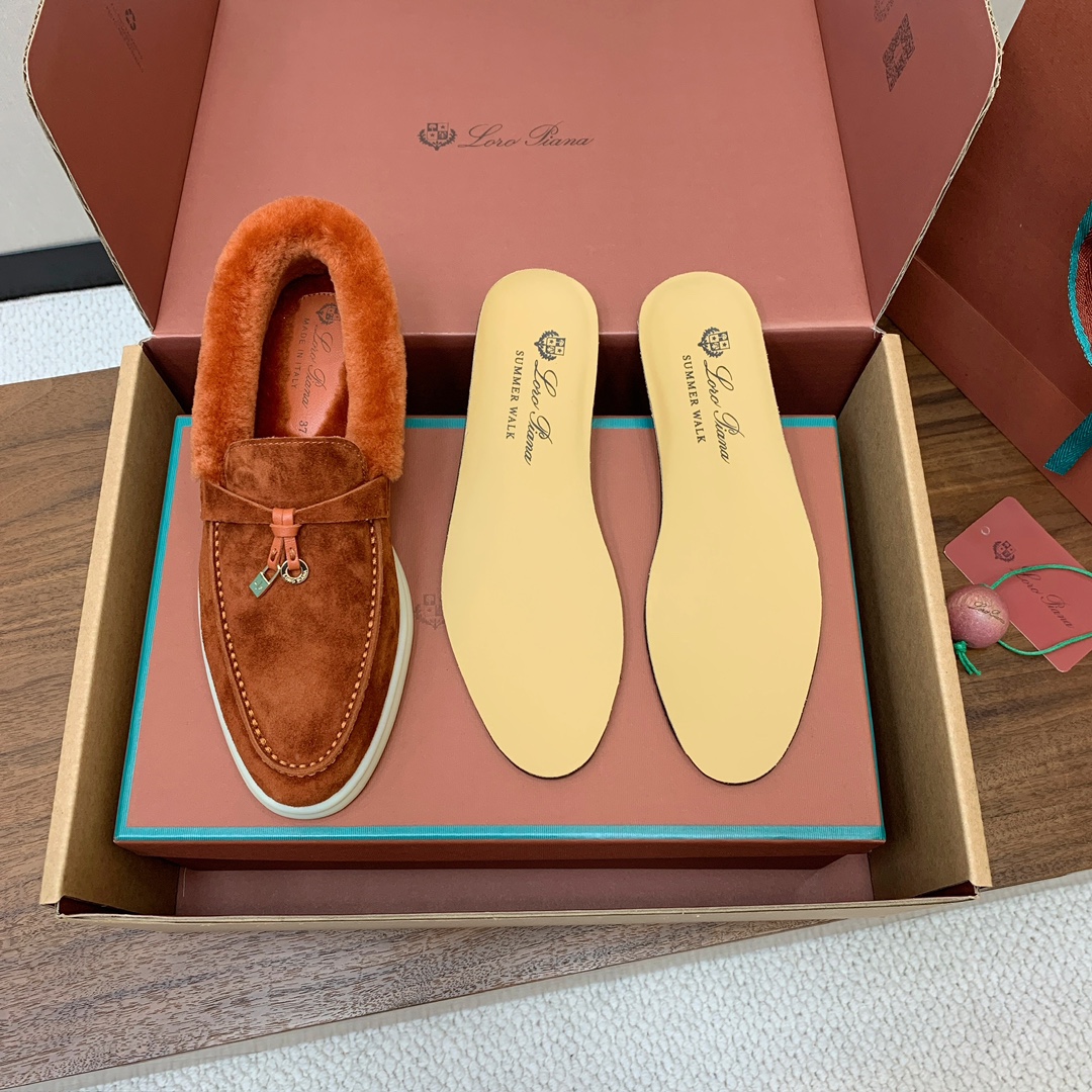 【Loro Piana】顶级版本羊毛里乐福鞋，原版一比一。品牌低调奢华柔软一贯纯色简约的设计风格。皮质柔