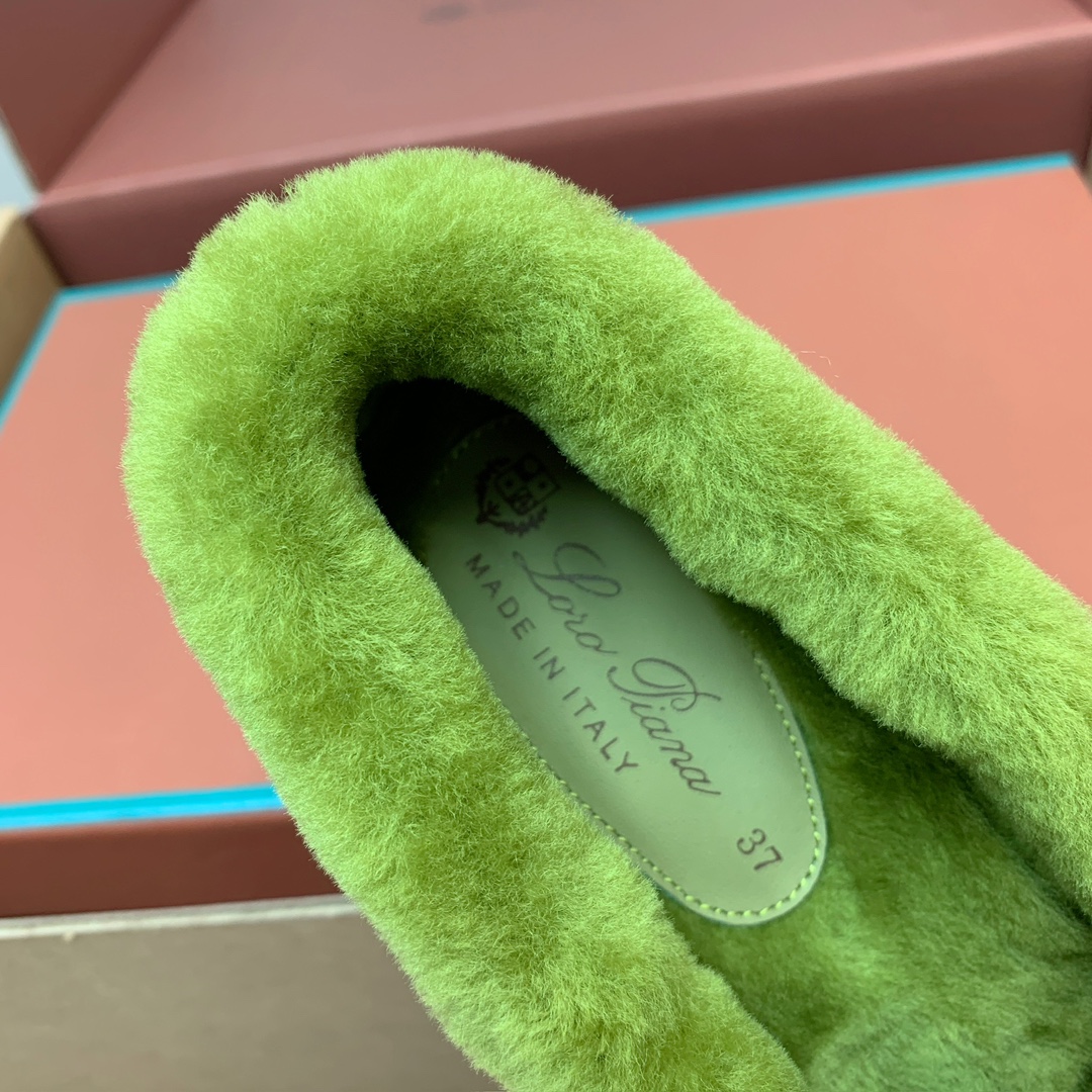 【Loro Piana】顶级版本羊毛里乐福鞋，原版一比一。品牌低调奢华柔软一贯纯色简约的设计风格。皮质柔