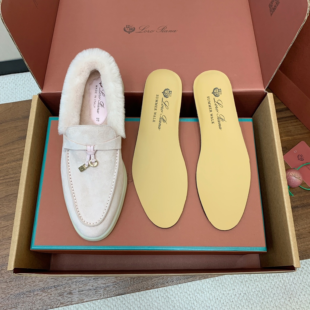 【Loro Piana】顶级版本羊毛里乐福鞋，原版一比一。品牌低调奢华柔软一贯纯色简约的设计风格。皮质柔