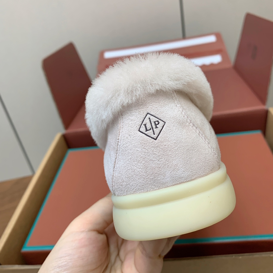 【Loro Piana】顶级版本羊毛里乐福鞋，原版一比一。品牌低调奢华柔软一贯纯色简约的设计风格。皮质柔