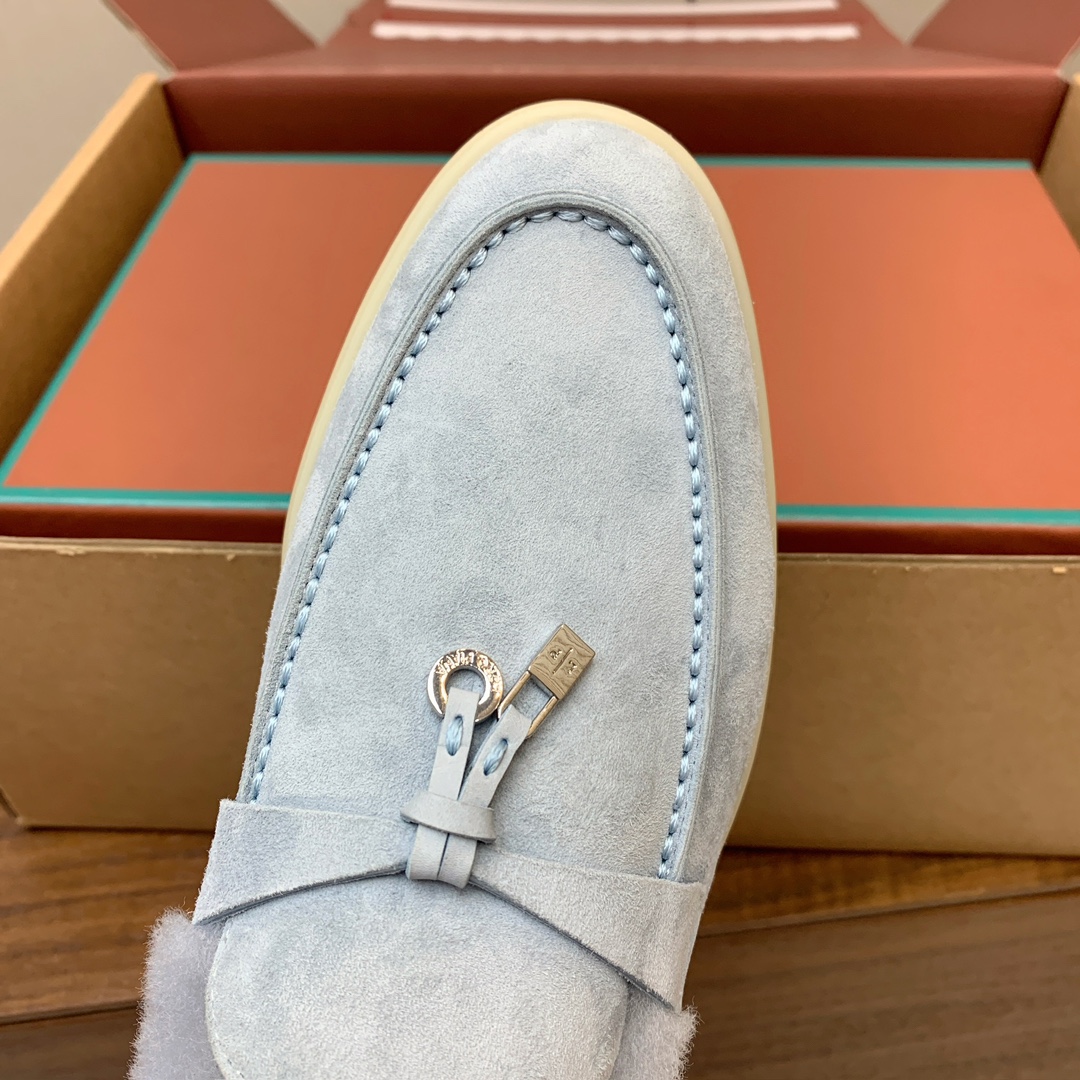 【Loro Piana】顶级版本羊毛里乐福鞋，原版一比一。品牌低调奢华柔软一贯纯色简约的设计风格。皮质柔