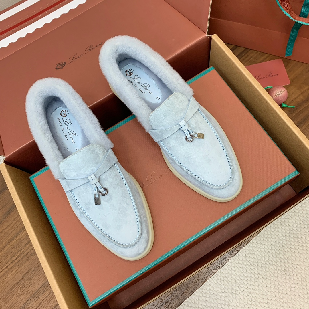 【Loro Piana】顶级版本羊毛里乐福鞋，原版一比一。品牌低调奢华柔软一贯纯色简约的设计风格。皮质柔