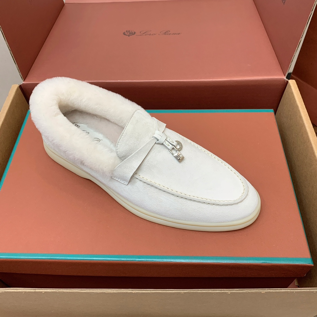 【Loro Piana】顶级版本羊毛里乐福鞋，原版一比一。品牌低调奢华柔软一贯纯色简约的设计风格。皮质柔