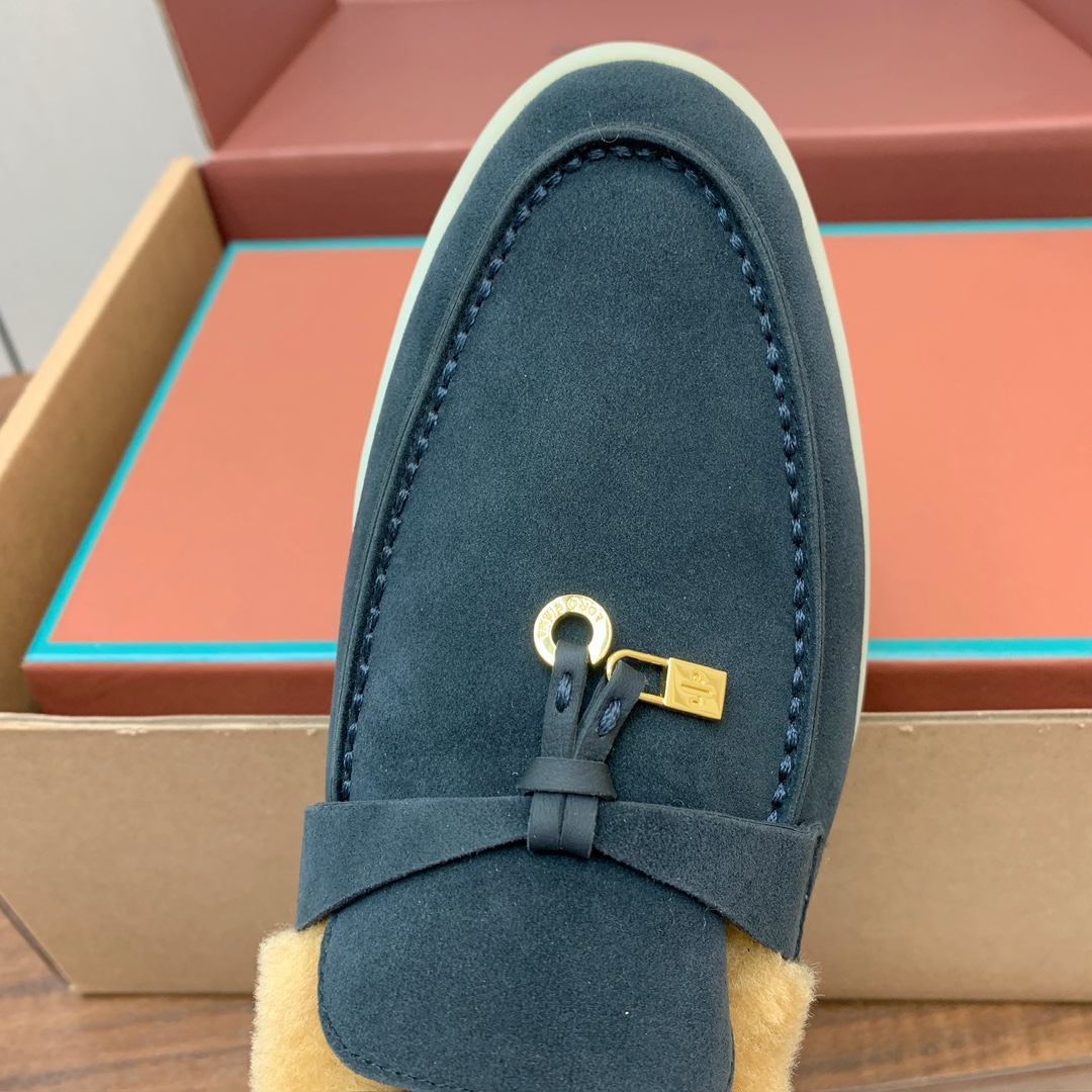 【Loro Piana】顶级版本羊毛里乐福鞋，原版一比一。品牌低调奢华柔软一贯纯色简约的设计风格。皮质柔