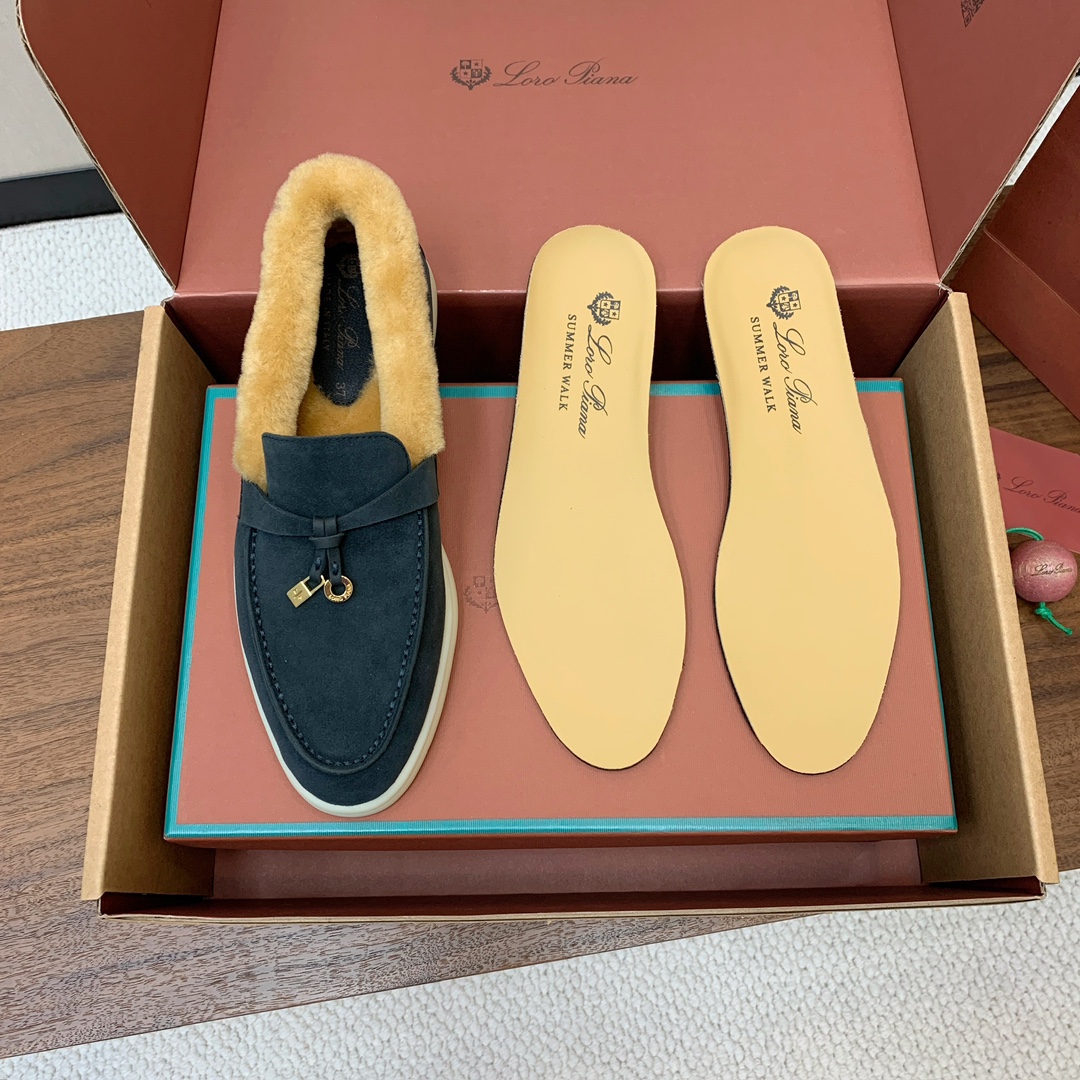【Loro Piana】顶级版本羊毛里乐福鞋，原版一比一。品牌低调奢华柔软一贯纯色简约的设计风格。皮质柔