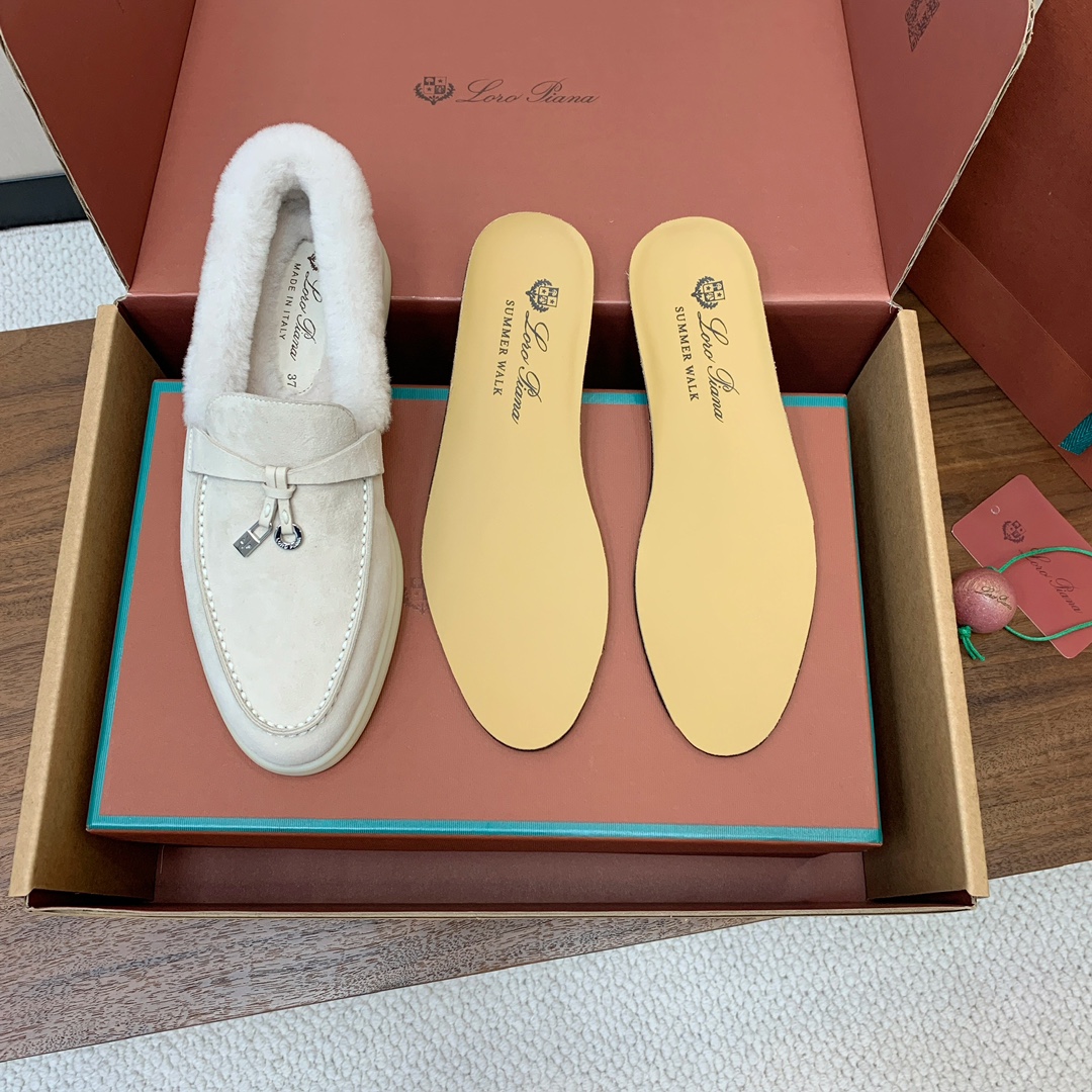 【Loro Piana】顶级版本羊毛里乐福鞋，原版一比一。品牌低调奢华柔软一贯纯色简约的设计风格。皮质柔