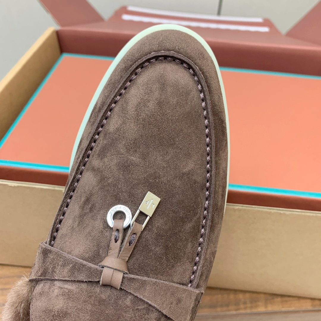 【Loro Piana】顶级版本羊毛里乐福鞋，原版一比一。品牌低调奢华柔软一贯纯色简约的设计风格。皮质柔