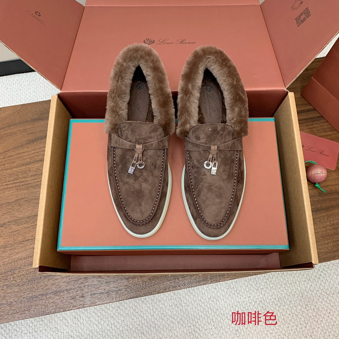 【Loro Piana】顶级版本羊毛里乐福鞋，原版一比一。品牌低调奢华柔软一贯纯色简约的设计风格。皮质柔