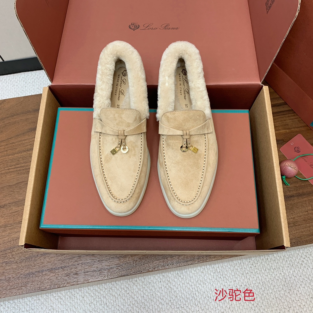 【Loro Piana】顶级版本羊毛里乐福鞋，原版一比一。品牌低调奢华柔软一贯纯色简约的设计风格。皮质柔