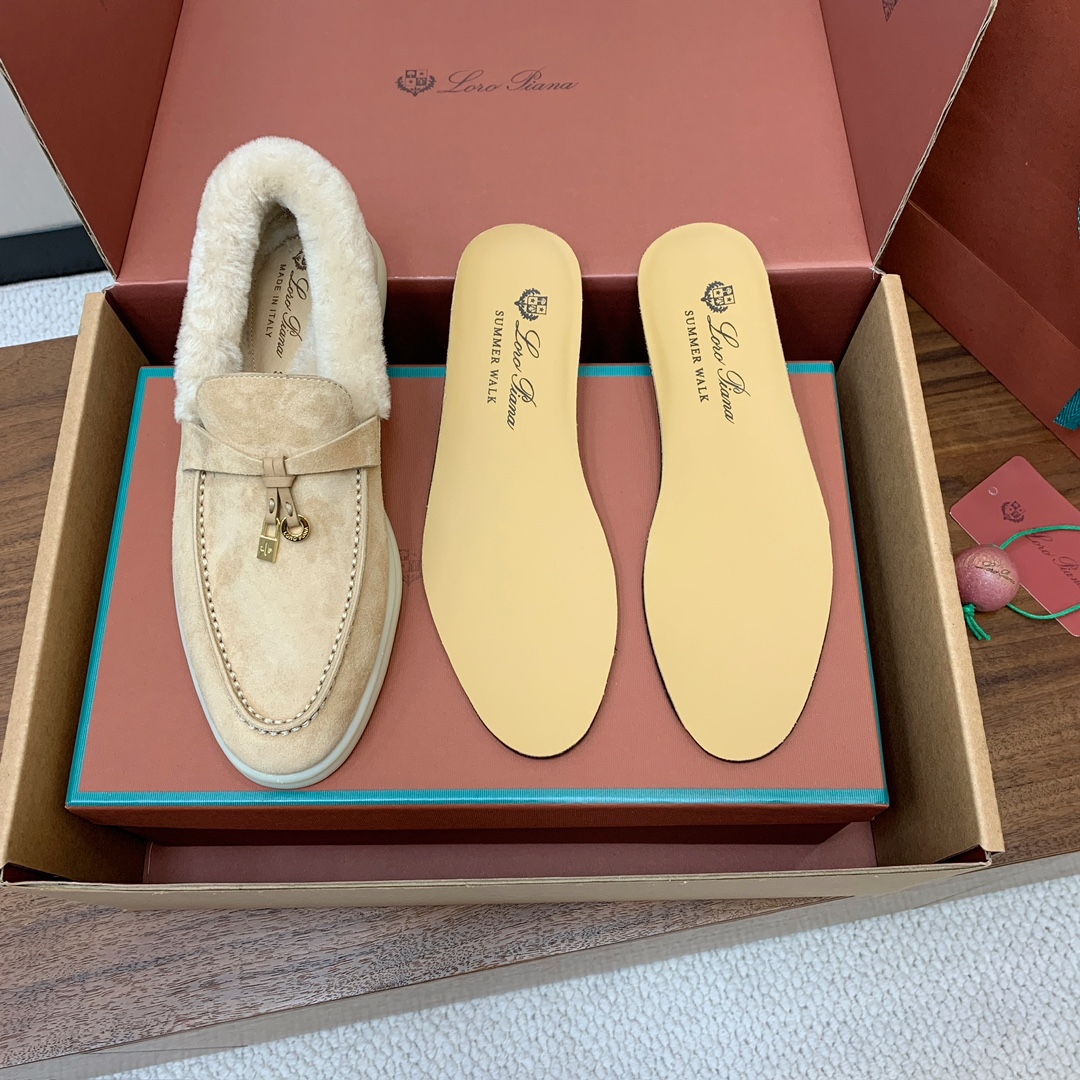 【Loro Piana】顶级版本羊毛里乐福鞋，原版一比一。品牌低调奢华柔软一贯纯色简约的设计风格。皮质柔