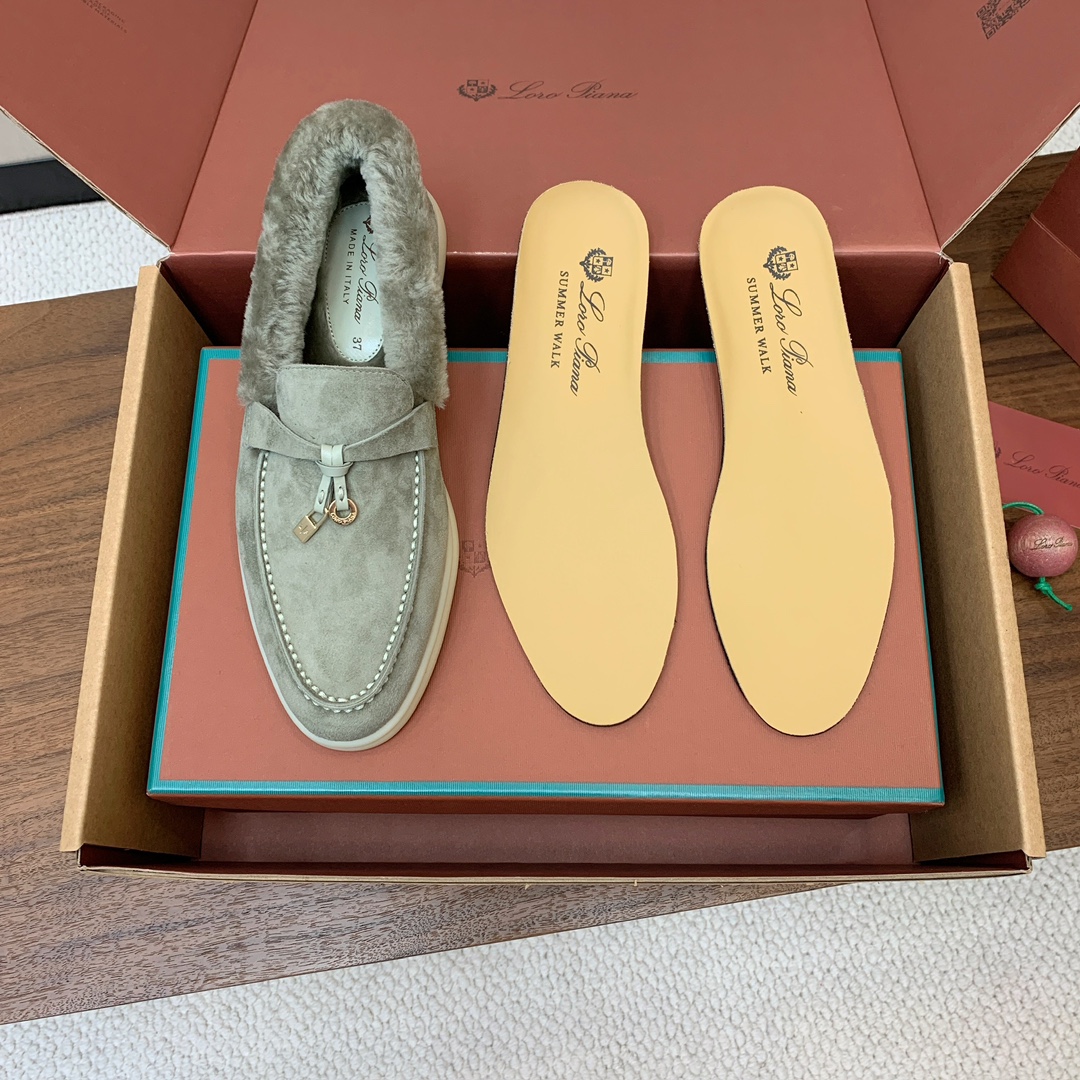 【Loro Piana】顶级版本羊毛里乐福鞋，原版一比一。品牌低调奢华柔软一贯纯色简约的设计风格。皮质柔
