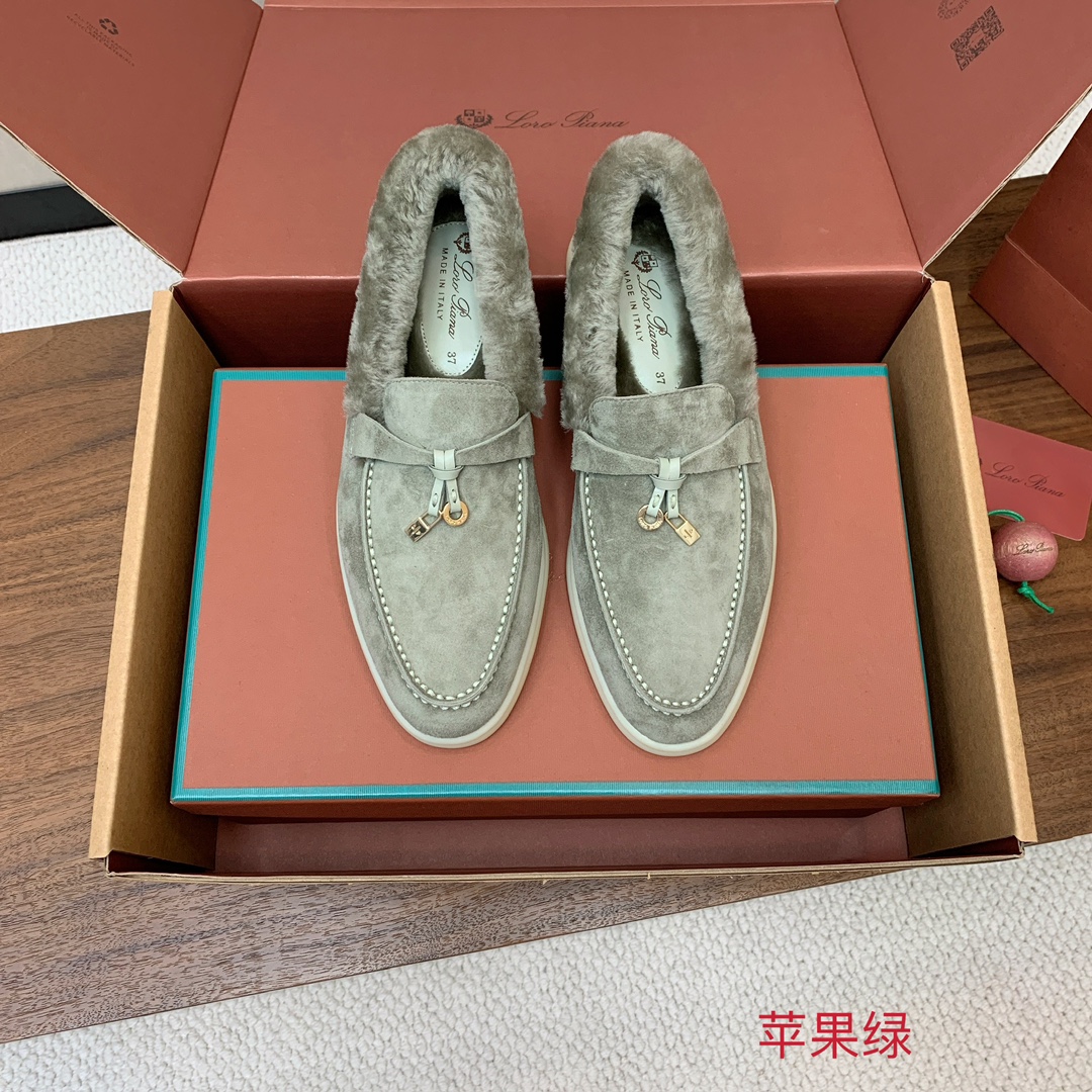 【Loro Piana】顶级版本羊毛里乐福鞋，原版一比一。品牌低调奢华柔软一贯纯色简约的设计风格。皮质柔