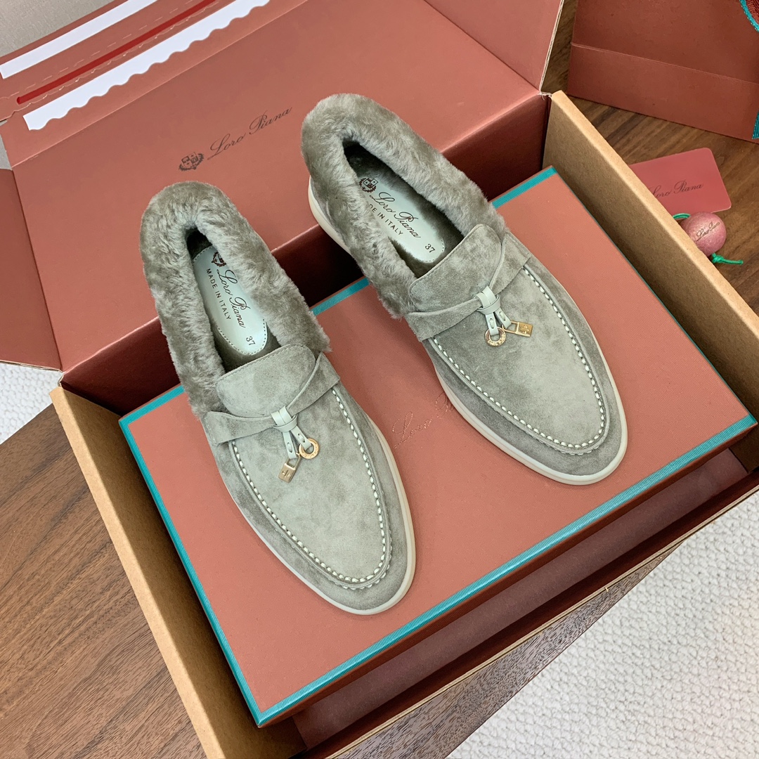 【Loro Piana】顶级版本羊毛里乐福鞋，原版一比一。品牌低调奢华柔软一贯纯色简约的设计风格。皮质柔
