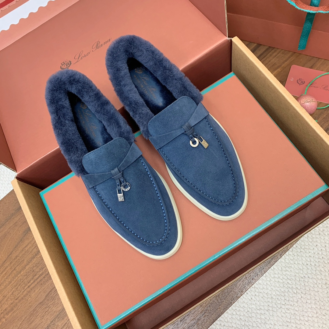 【Loro Piana】顶级版本羊毛里乐福鞋，原版一比一。品牌低调奢华柔软一贯纯色简约的设计风格。皮质柔