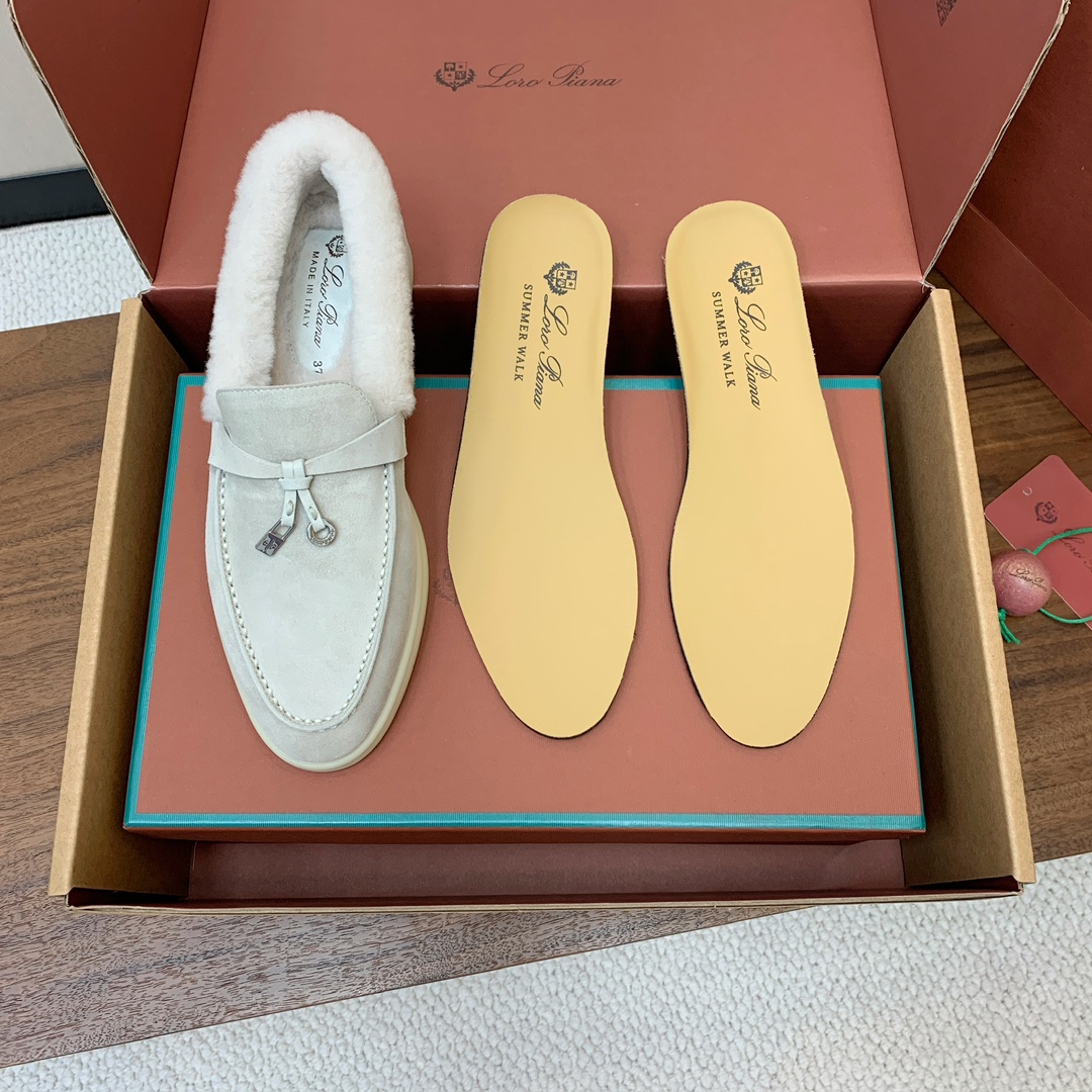 【Loro Piana】顶级版本羊毛里乐福鞋，原版一比一。品牌低调奢华柔软一贯纯色简约的设计风格。皮质柔