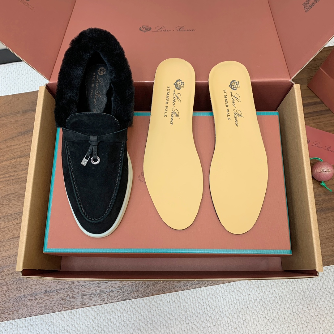 【Loro Piana】顶级版本羊毛里乐福鞋，原版一比一。品牌低调奢华柔软一贯纯色简约的设计风格。皮质柔