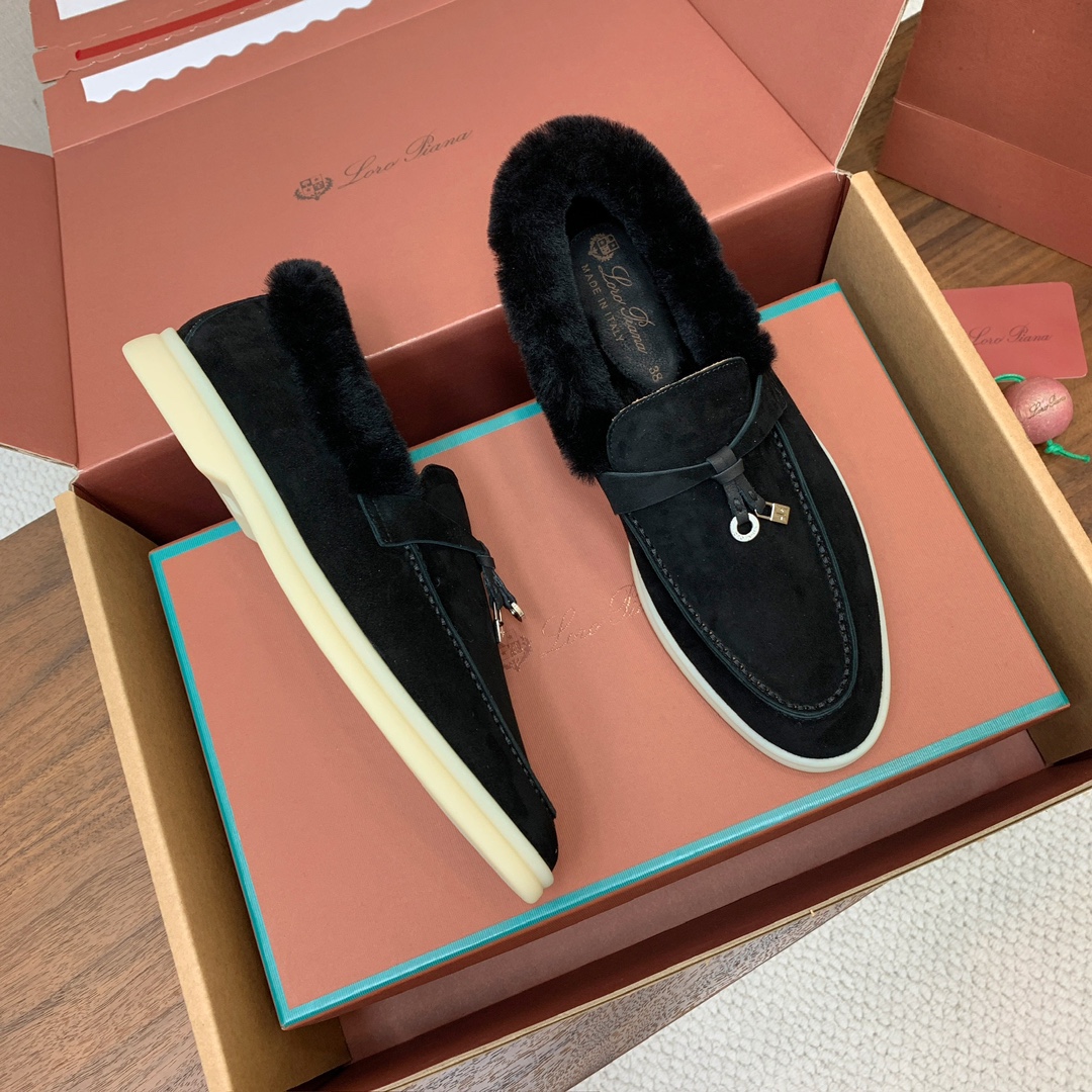 【Loro Piana】顶级版本羊毛里乐福鞋，原版一比一。品牌低调奢华柔软一贯纯色简约的设计风格。皮质柔