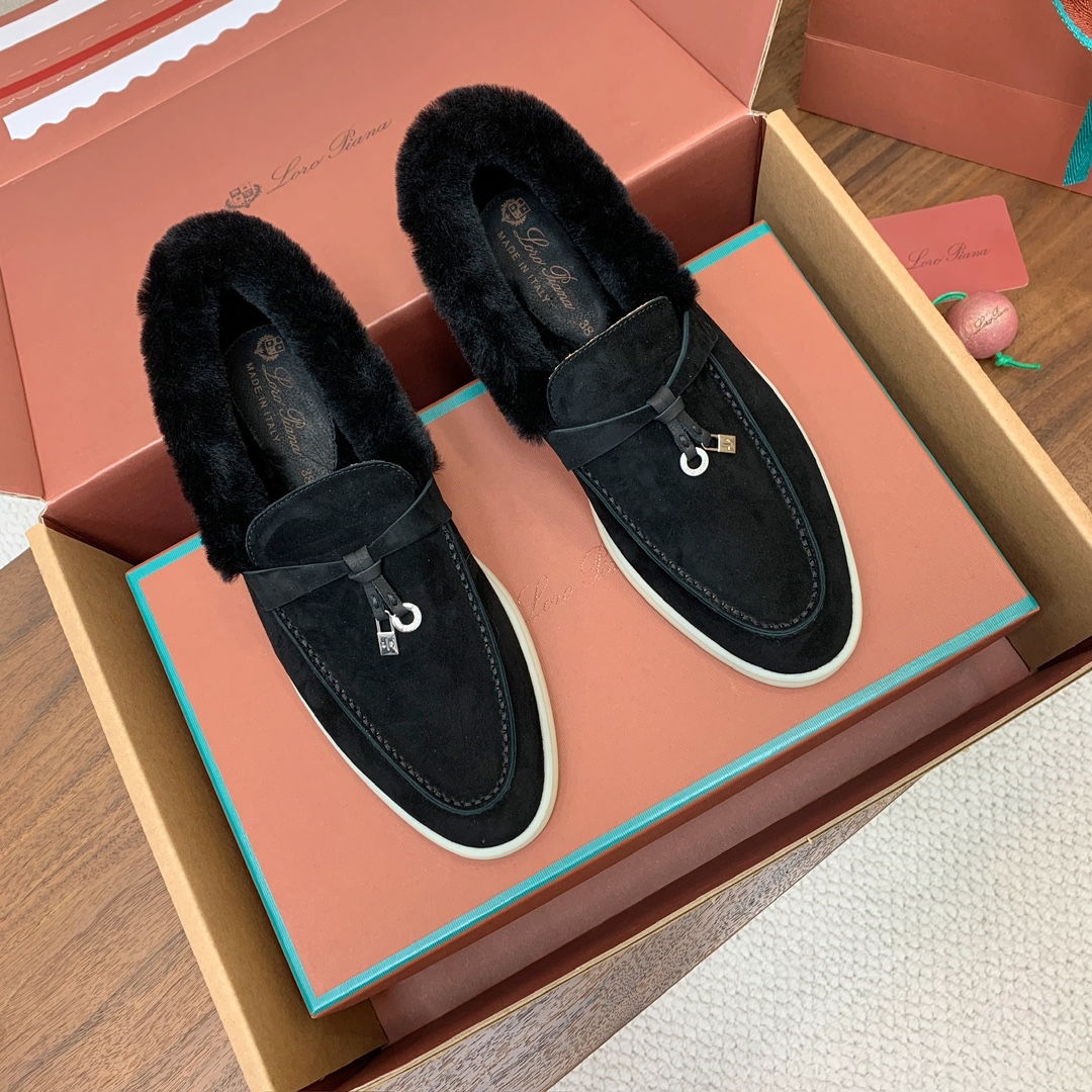 【Loro Piana】顶级版本羊毛里乐福鞋，原版一比一。品牌低调奢华柔软一贯纯色简约的设计风格。皮质柔