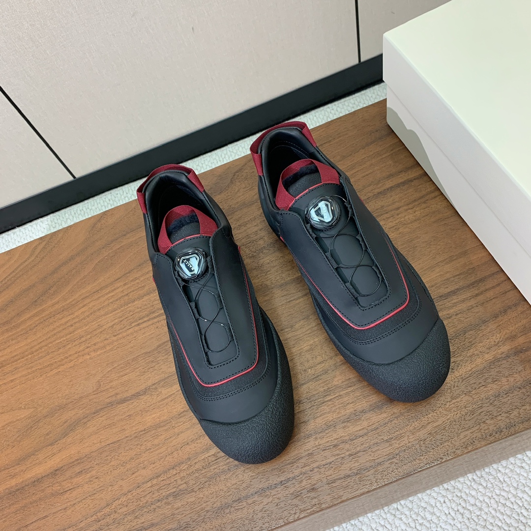 【Bal*y】毛里休闲鞋。鞋面牛皮➕莱卡。内里羊皮毛一体，开模定制大底。码数：38-45