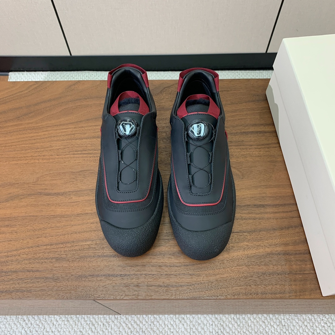 【Bal*y】毛里休闲鞋。鞋面牛皮➕莱卡。内里羊皮毛一体，开模定制大底。码数：38-45