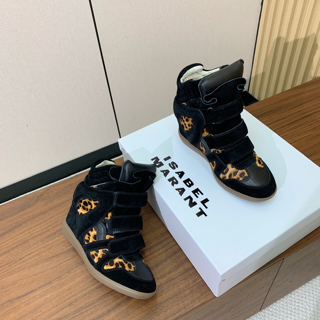 【Isabel Marant】秋冬内增高拼色高帮休闲鞋。超级有高级感上脚超好看。关键超级舒适脚感一点都不