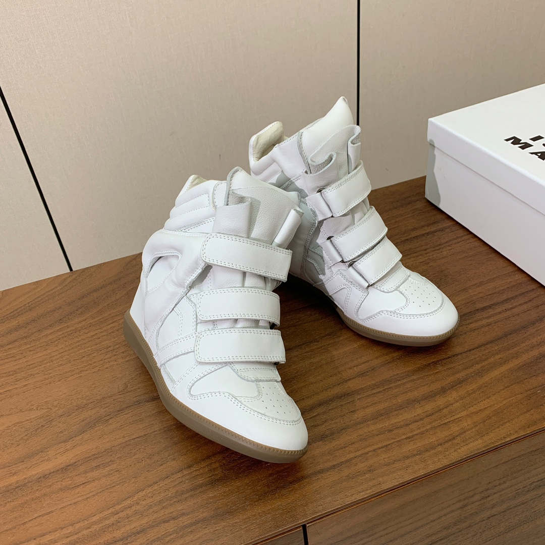 【Isabel Marant】秋冬内增高拼色高帮休闲鞋。超级有高级感上脚超好看。关键超级舒适脚感一点都不