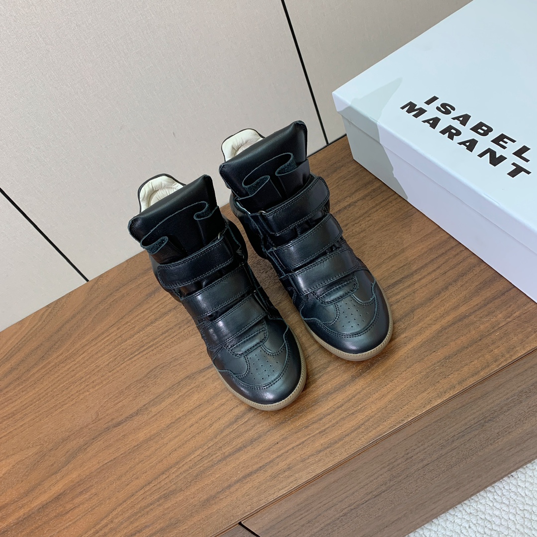 【Isabel Marant】秋冬内增高拼色高帮休闲鞋。超级有高级感上脚超好看。关键超级舒适脚感一点都不