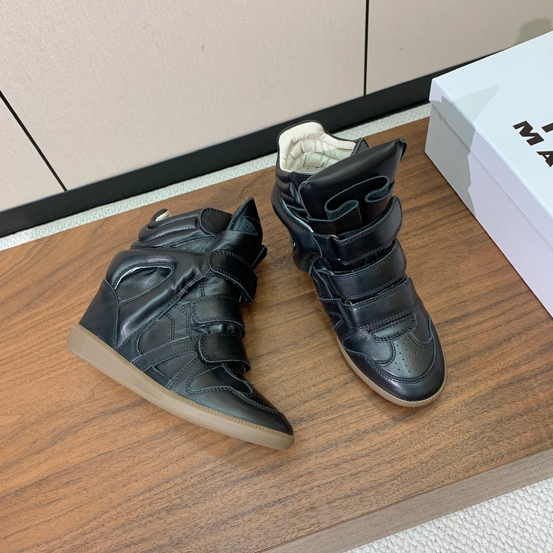 【Isabel Marant】秋冬内增高拼色高帮休闲鞋。超级有高级感上脚超好看。关键超级舒适脚感一点都不