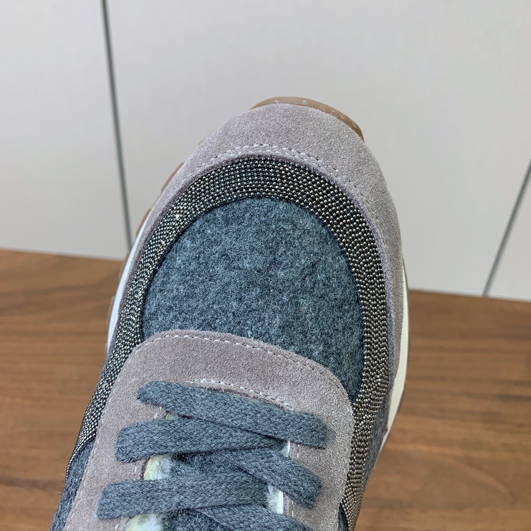 【Brunell* Cucinell*】羊毛里休闲运动鞋。鞋面采用进口牛绒，羊毛内里，原版开模大底！上脚