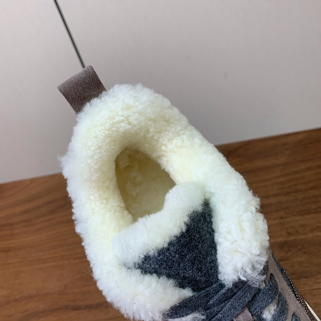 【Brunell* Cucinell*】羊毛里休闲运动鞋。鞋面采用进口牛绒，羊毛内里，原版开模大底！上脚