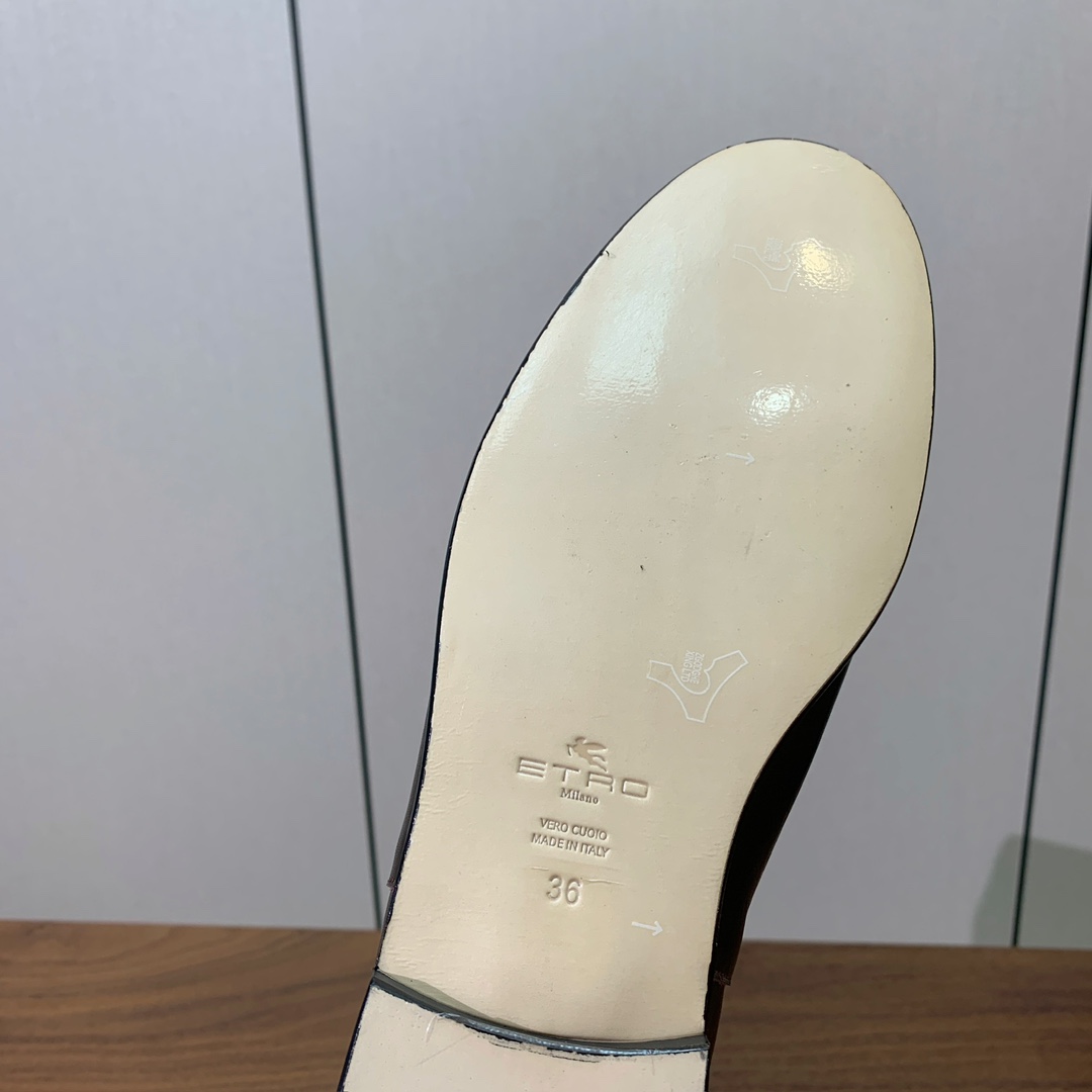 【ETRO】长筒靴。 鞋面牛皮，牛皮内里，真皮大底。码数：35-42（40、41、42定制不退换）