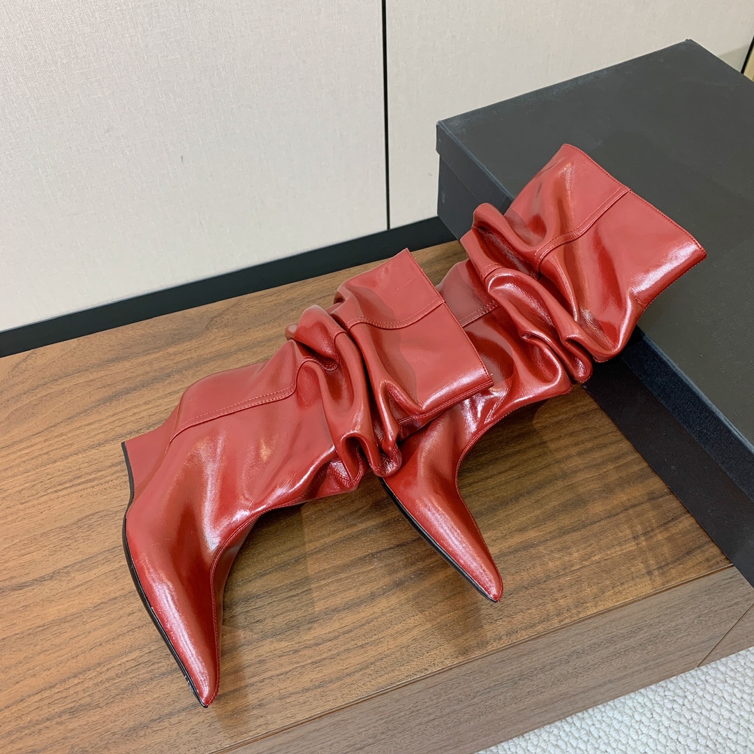 【Bal*ain】防水台堆堆短靴。愈发別致出众，无敌气场、无敌好看。材质：进口牛皮、牛皮内里及垫脚。意大