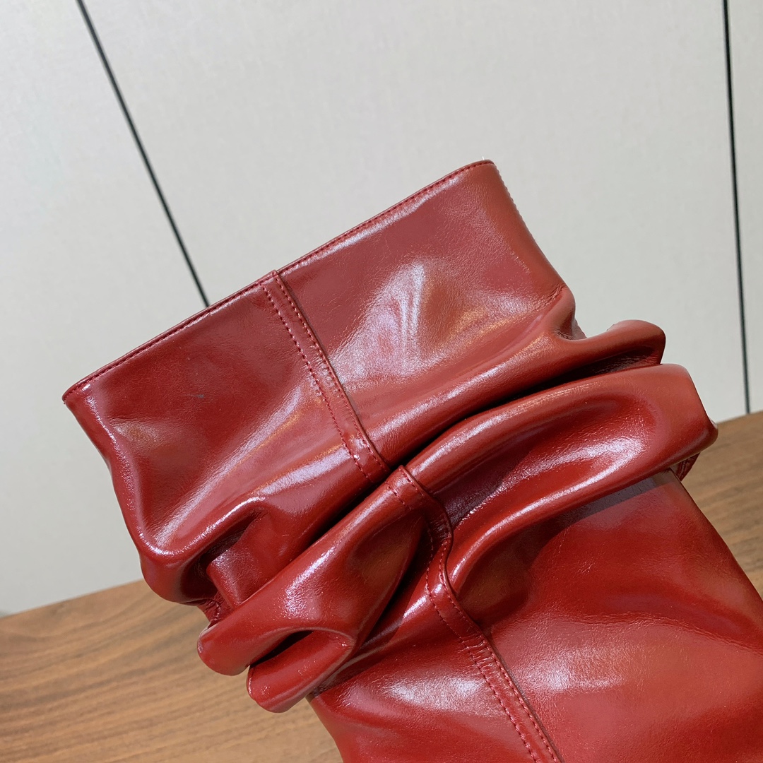 【Bal*ain】防水台堆堆短靴。愈发別致出众，无敌气场、无敌好看。材质：进口牛皮、牛皮内里及垫脚。意大