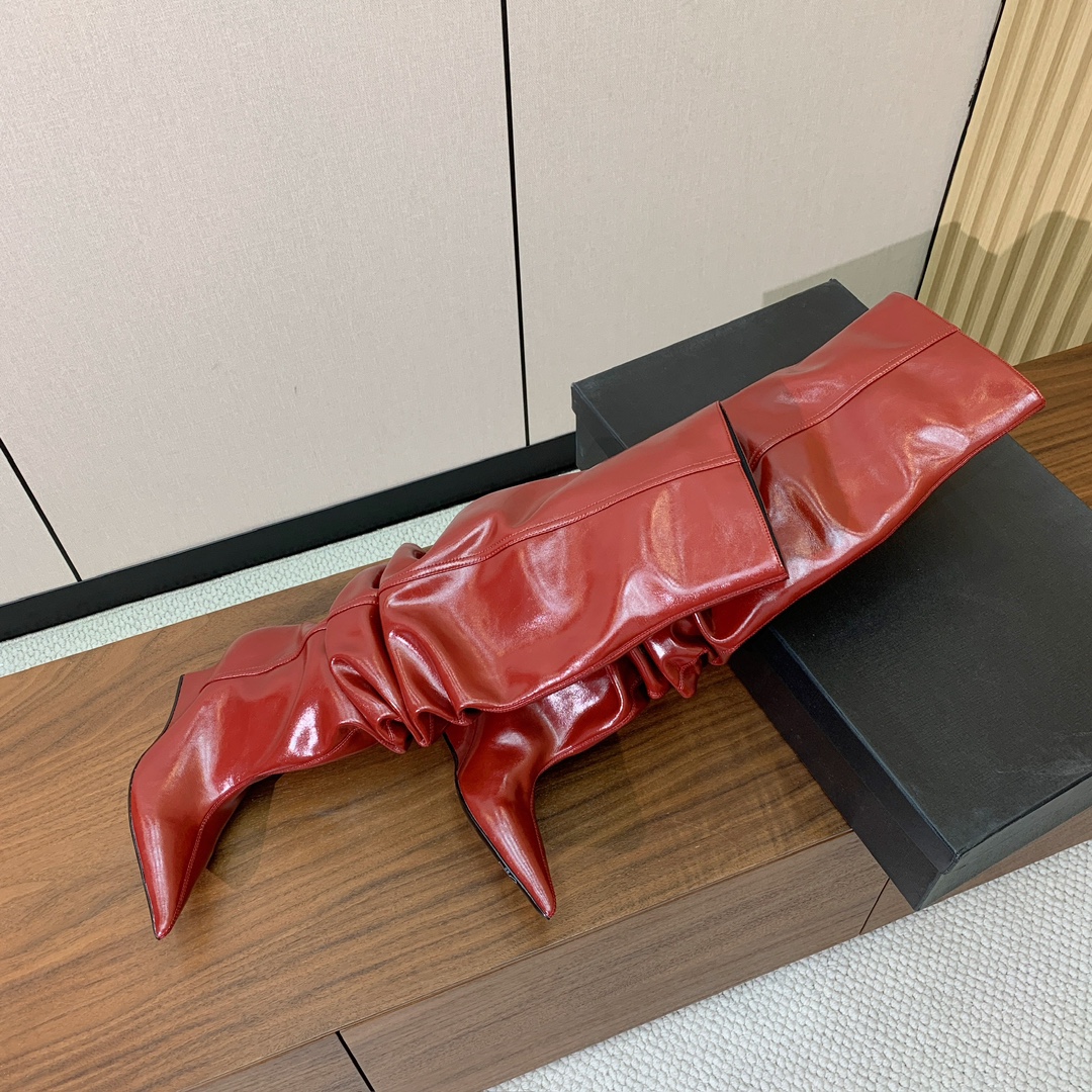 【Bal*ain】防水台堆堆长靴。愈发別致出众，无敌气场、无敌好看。材质：进口牛皮、牛皮内里及垫脚。意大