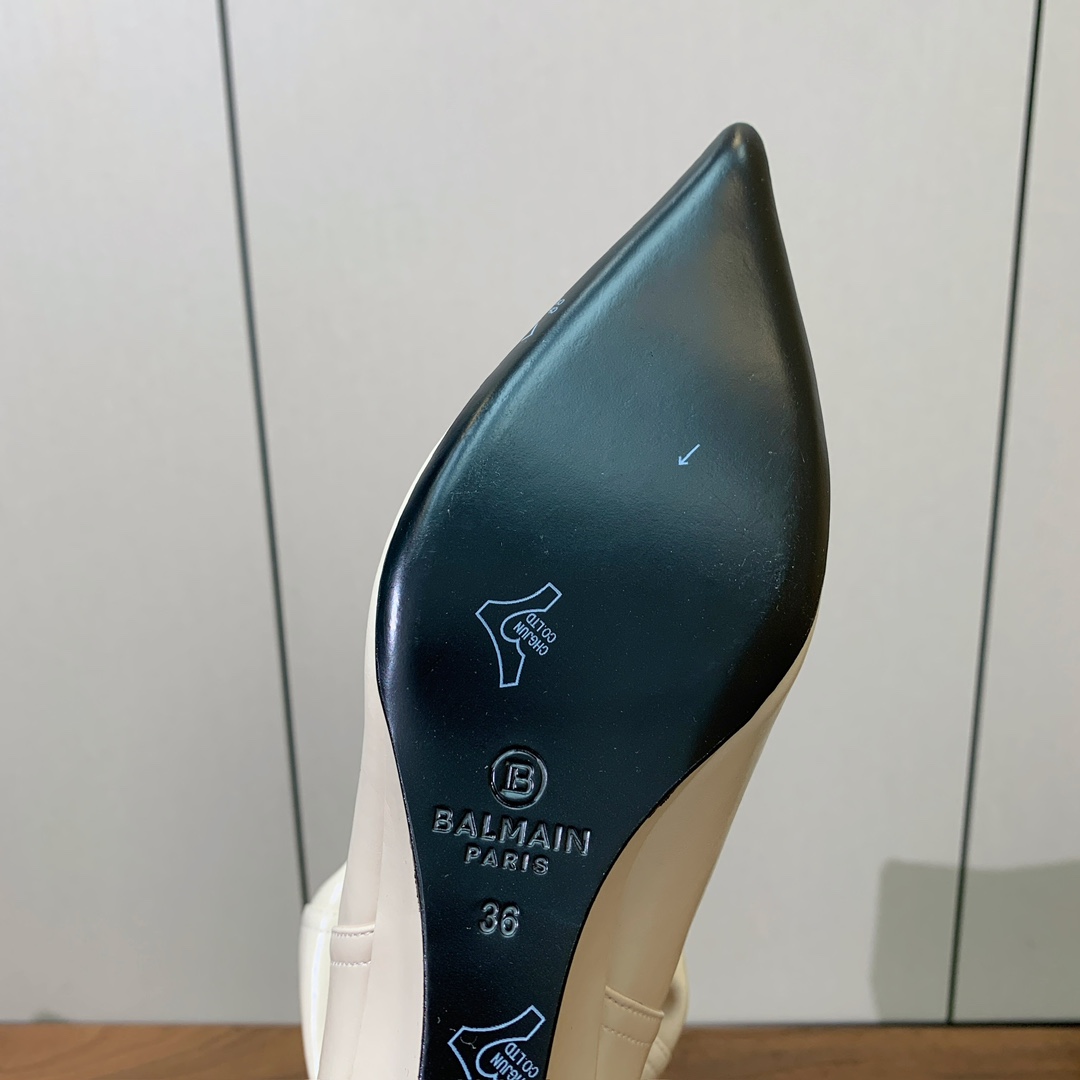 【Bal*ain】防水台堆堆长靴。愈发別致出众，无敌气场、无敌好看。材质：进口牛皮、牛皮内里及垫脚。意大