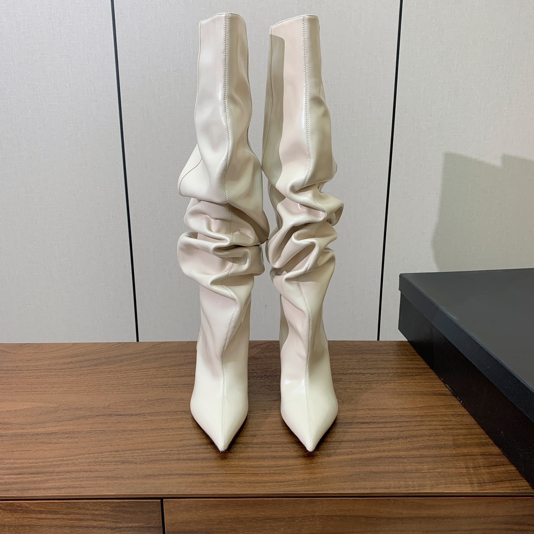 【Bal*ain】防水台堆堆长靴。愈发別致出众，无敌气场、无敌好看。材质：进口牛皮、牛皮内里及垫脚。意大