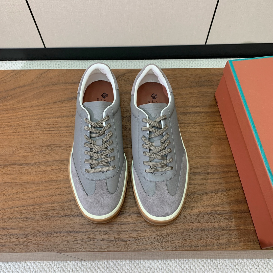 【Loro Piana】皮面德训鞋。简约时尚，鞋面采用牛皮➕牛反绒，羊皮内里及垫脚。进口耐磨橡胶成型底。