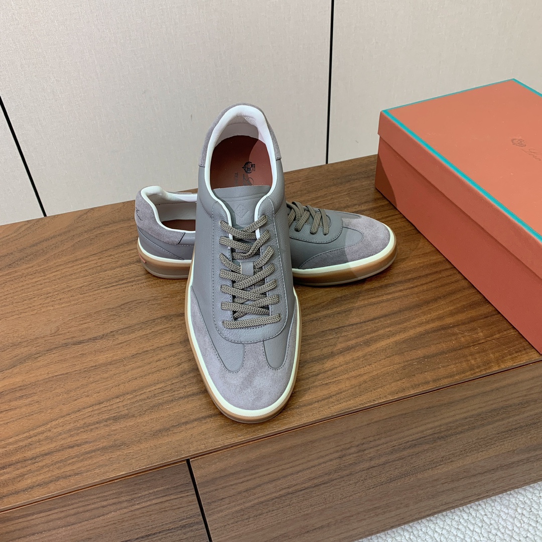 【Loro Piana】皮面德训鞋。简约时尚，鞋面采用牛皮➕牛反绒，羊皮内里及垫脚。进口耐磨橡胶成型底。