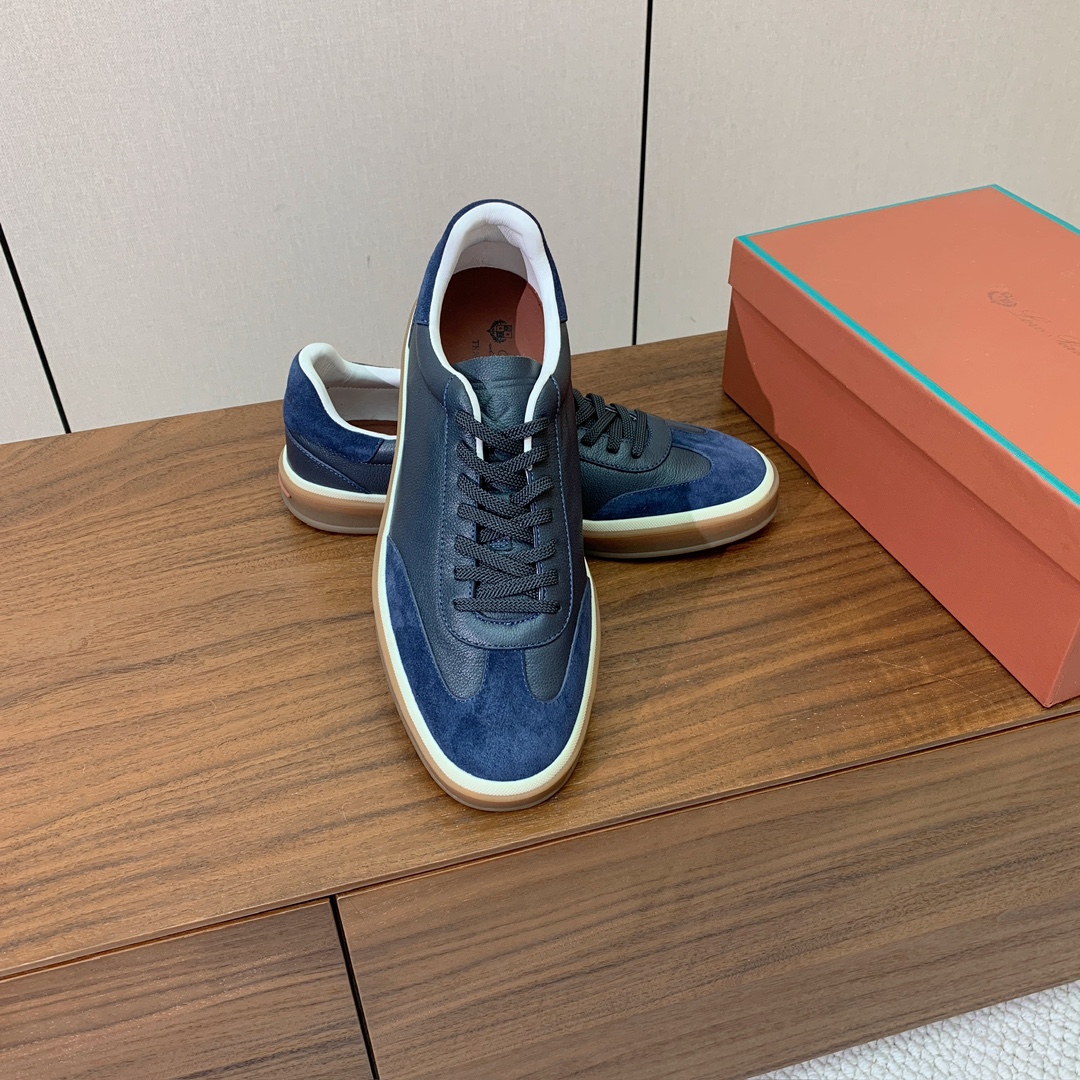 【Loro Piana】皮面德训鞋。简约时尚，鞋面采用牛皮➕牛反绒，羊皮内里及垫脚。进口耐磨橡胶成型底。