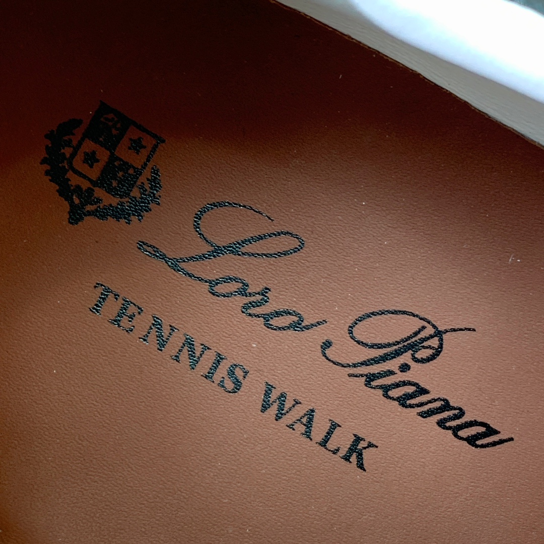 【Loro Piana】皮面德训鞋。简约时尚，鞋面采用牛皮➕牛反绒，羊皮内里及垫脚。进口耐磨橡胶成型底。