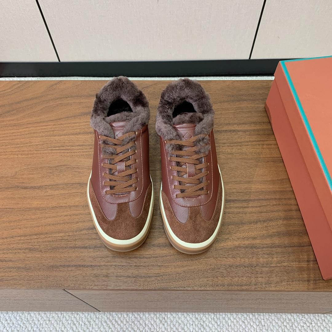 NO:668631,[Loro Piana] Couple style wool training shoes. Simple and stylish, with cowhide suede upper and wool lining. Imported wear-resistant rubber molded sole. Sizes for women 35-42 (35, 41, 42 customized, non-refundable), male 39-46 (45, 46 customized, non-returnable), casual shoes/sports shoes, loro piana, sneakers, cowhide19860909【Loro Piana】情侣款毛里德训鞋.简约尚,鞋面采用牛皮牛反绒,羊毛内里.进口耐磨橡胶成型底. 码数女35-42（35、41、42定制不退换） 男39-46（45、46定制不退换）,休闲鞋/运动鞋,loro piana,sneakers,cowhide,Women's Shoes