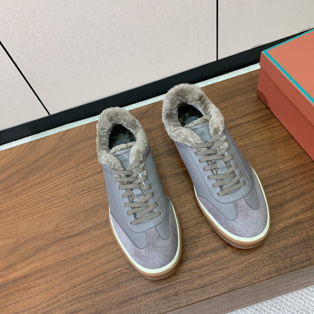【Loro Piana】情侣款毛里德训鞋。简约时尚，鞋面采用牛皮➕牛反绒，羊毛内里。进口耐磨橡胶成型底。