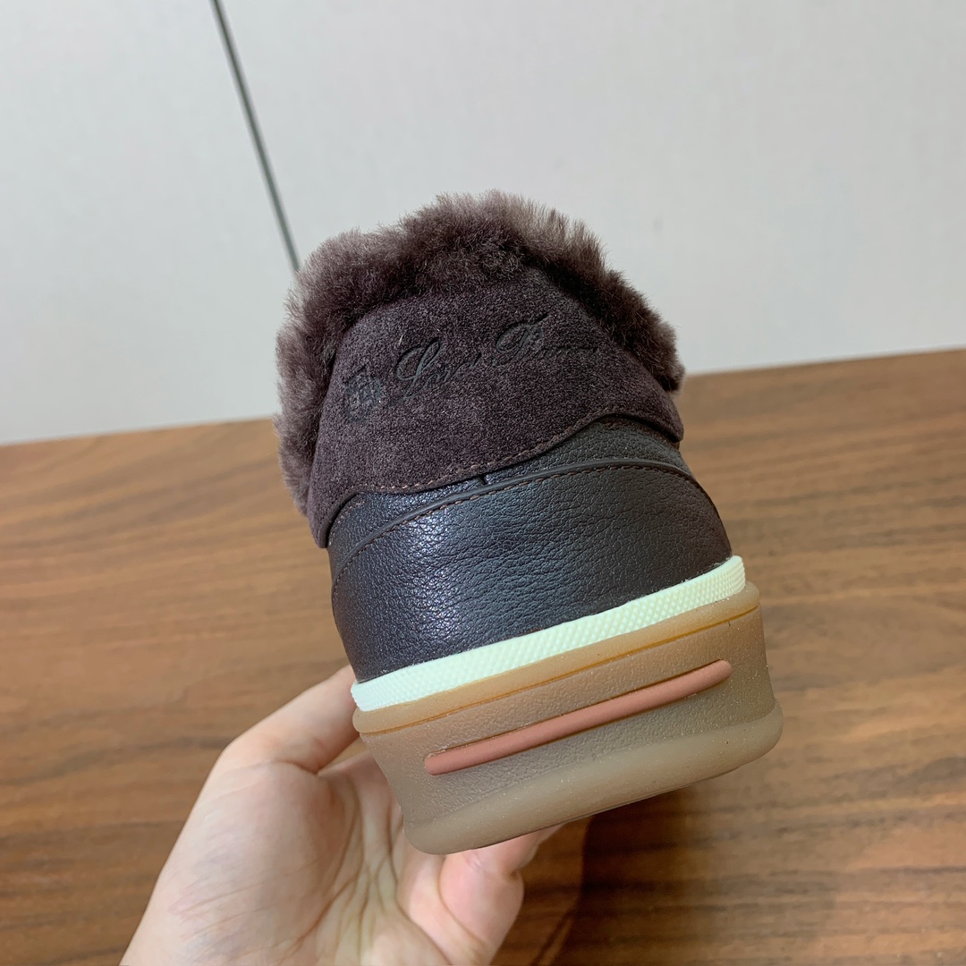 【Loro Piana】情侣款毛里德训鞋。简约时尚，鞋面采用牛皮➕牛反绒，羊毛内里。进口耐磨橡胶成型底。