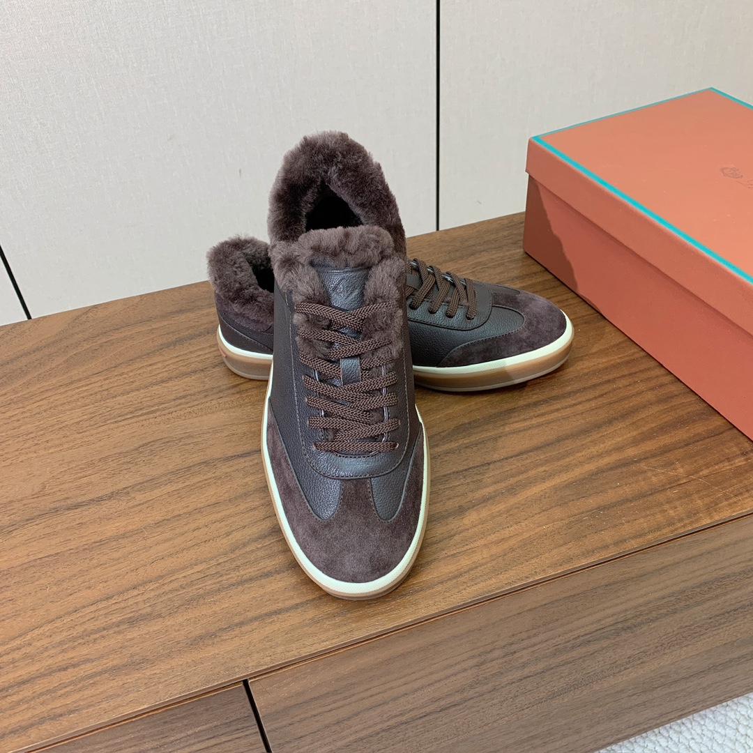 【Loro Piana】情侣款毛里德训鞋。简约时尚，鞋面采用牛皮➕牛反绒，羊毛内里。进口耐磨橡胶成型底。