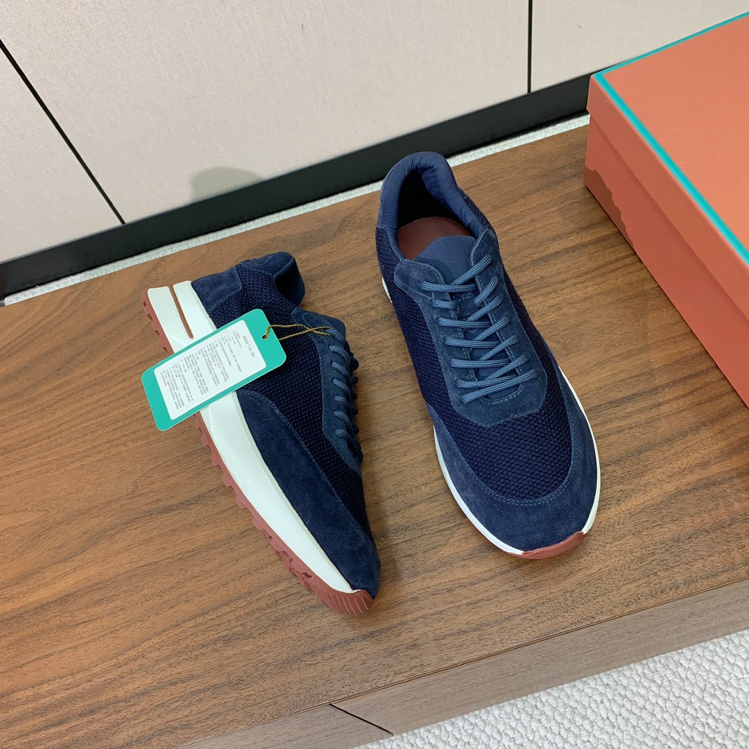 【Loro Piana】情侣款休闲运动鞋。简约时尚，鞋面采用牛反绒拼网面。羊皮垫脚。定制橡胶底。码数：女