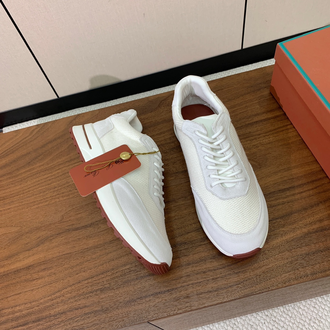 【Loro Piana】情侣款休闲运动鞋。简约时尚，鞋面采用牛反绒拼网面。羊皮垫脚。定制橡胶底。码数：女