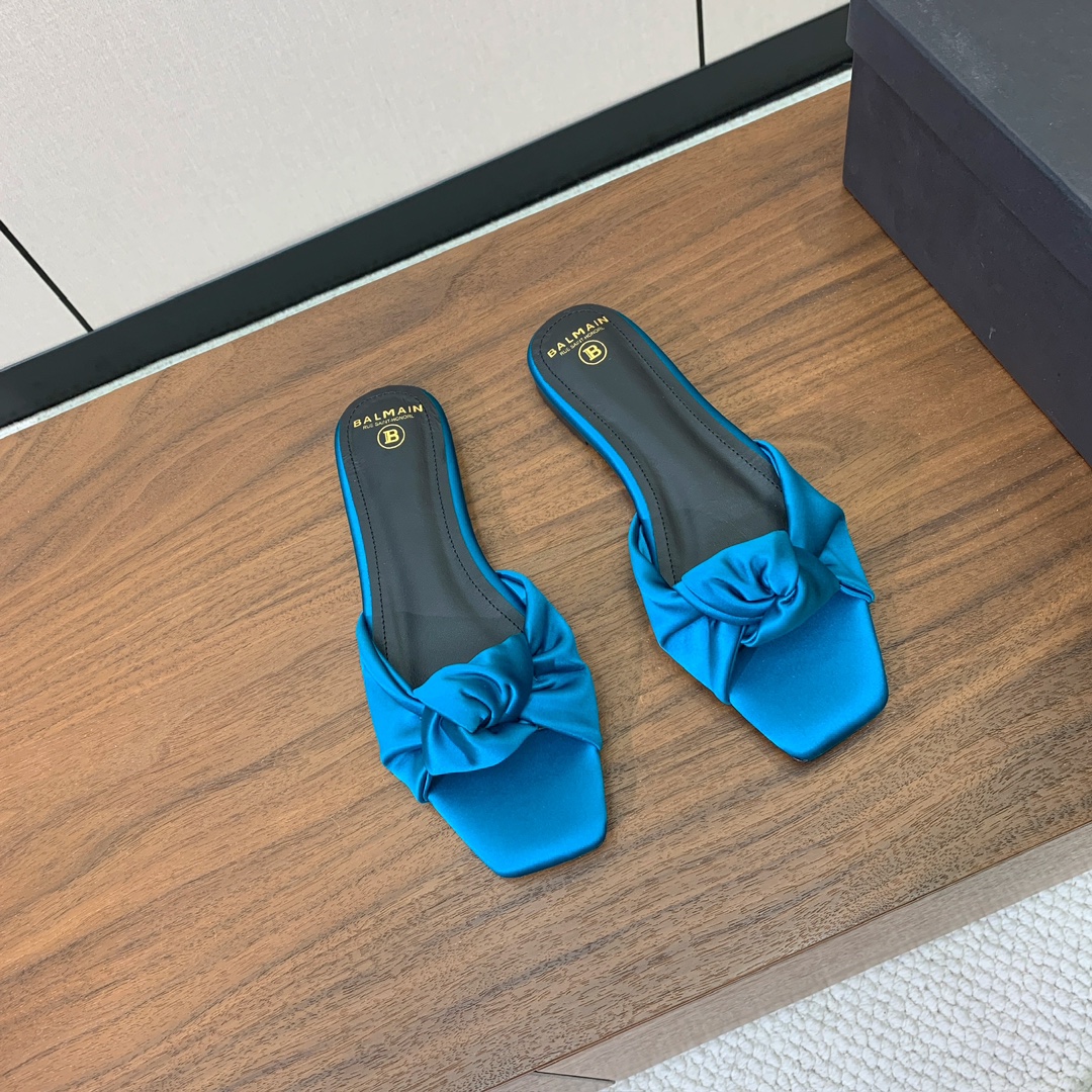 【Bal*ain】真丝平底拖鞋。愈发別致出众，无敌气场、无敌好看。鞋面定制进口真丝，牛皮垫脚。意大利进口