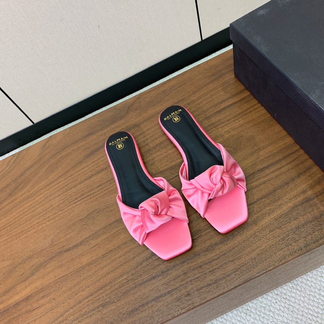 【Bal*ain】真丝平底拖鞋。愈发別致出众，无敌气场、无敌好看。鞋面定制进口真丝，牛皮垫脚。意大利进口